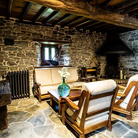 Casona De El Castañíu
