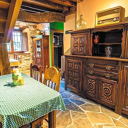 Casona De El Castaniu Hotel