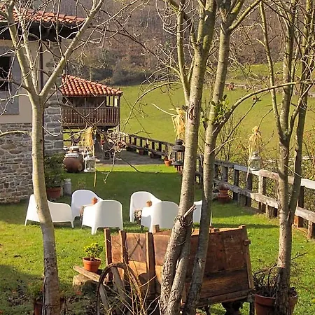 Casona De El Castaniu Hotel