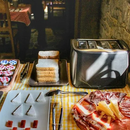 Casona De El Castaniu 3* Serrapio