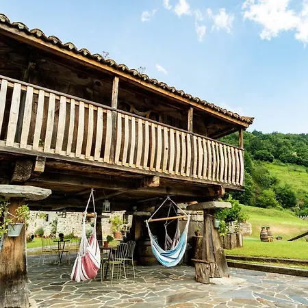 Casona De El Castañíu 3* Serrapio