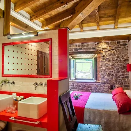 Casona De El Castaniu Otel 3*