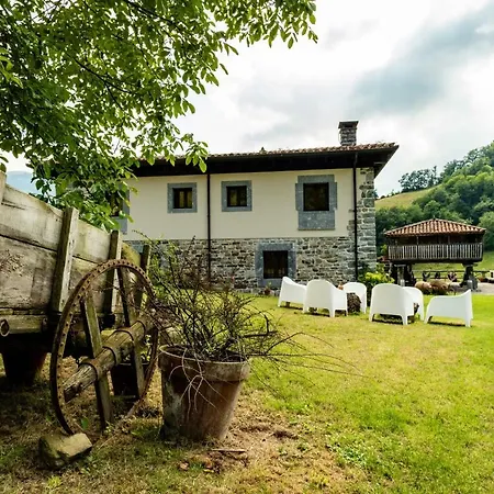 Casona De El Castaniu 3* Serrapio