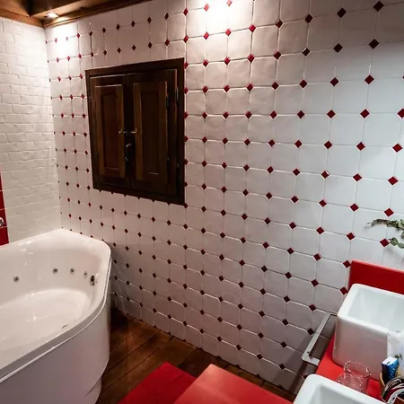 Casona De El Castaniu 3*