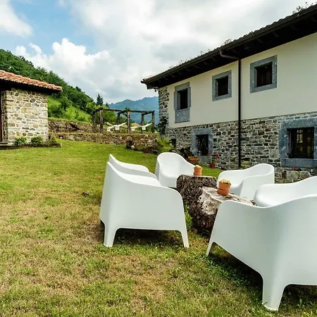 Hotel Casona De El Castaniu Serrapio