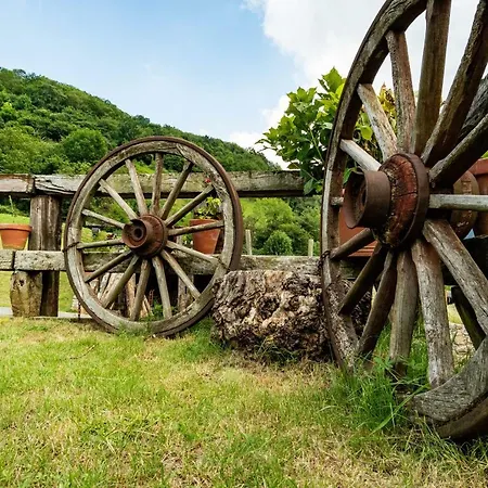 Casona De El Castañíu Serrapio
