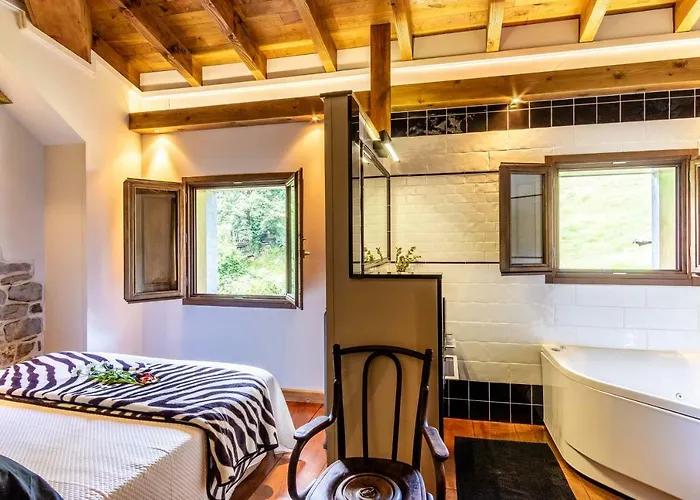 Casona De El Castaniu Hotel 3*