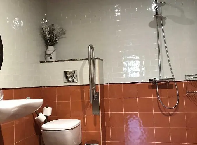 Casona De El Castaniu