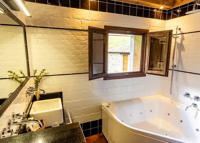 Casona De El Castaniu Hotel 3*