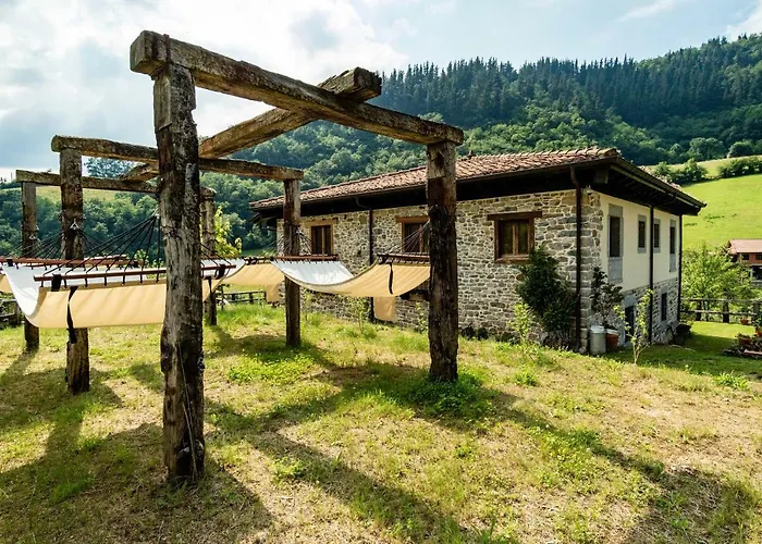 Casona De El Castaniu