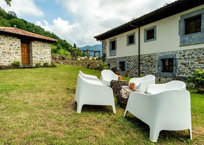 Hotel Casona De El Castaniu Serrapio